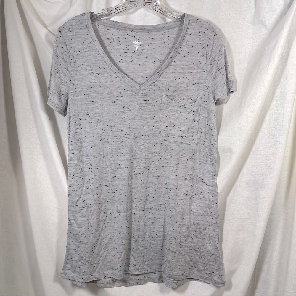 ☘️ 3/$15 🆕 Mossimo Relaxed Fit Slub Knit V-neck Tee, Heather Gray, Size S